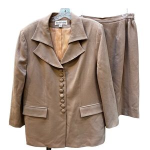 Nicole Taylor Tan Suit Size 16 W